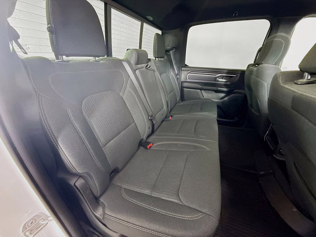 2022 Bright White Clearcoat Ram 1500 Big Horn/Lone Star 4X4 Truck