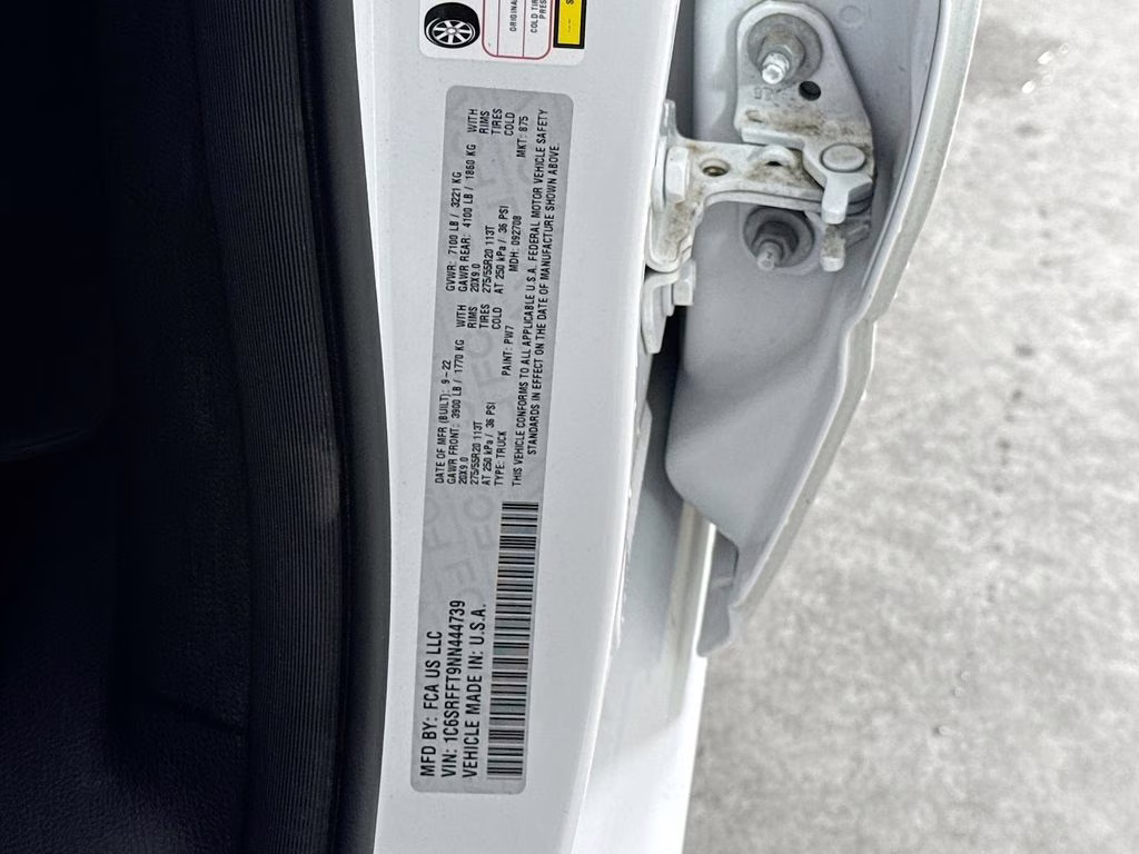 2022 Bright White Clearcoat Ram 1500 Big Horn/Lone Star 4X4 Truck