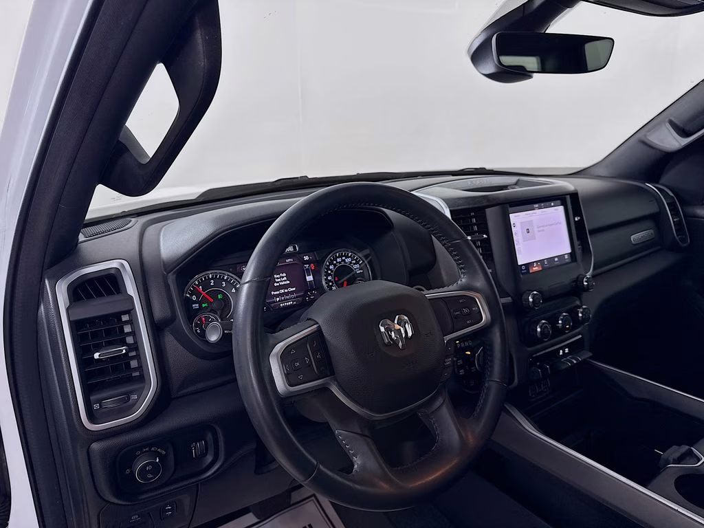 2022 Bright White Clearcoat Ram 1500 Big Horn/Lone Star 4X4 Truck