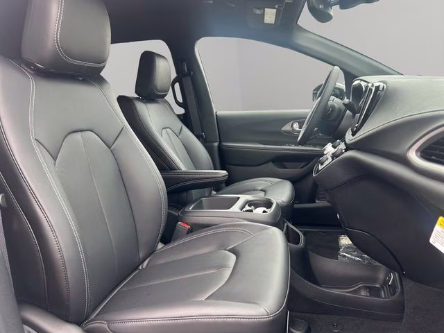 2026 Bright White Clearcoat Chrysler Pacifica Select AWD Van