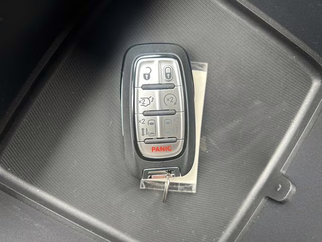 2026 Bright White Clearcoat Chrysler Pacifica Select AWD Van