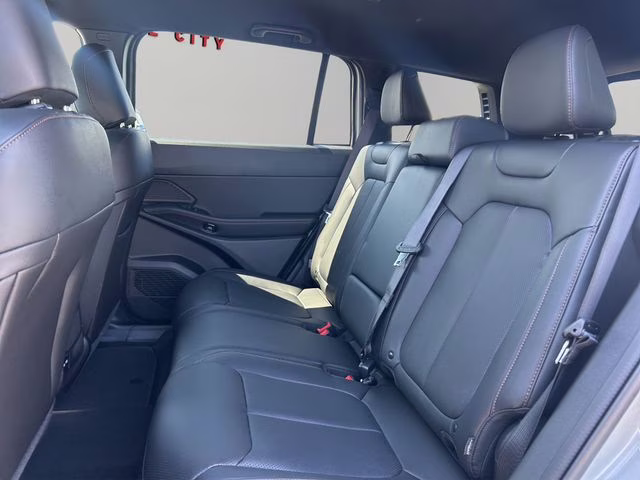 2026 Silver Zynith Clearcoat Jeep Cherokee Limited 4X4 SUV