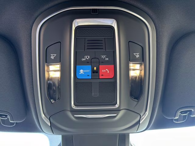 2026 Silver Zynith Clearcoat Jeep Cherokee Laredo 4X4 SUV