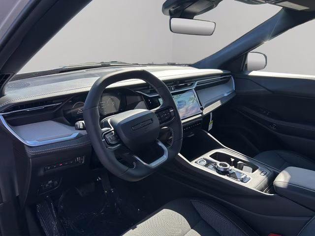 2026 Silver Zynith Clearcoat Jeep Cherokee Laredo 4X4 SUV