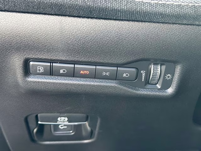 2026 Silver Zynith Clearcoat Jeep Cherokee Laredo 4X4 SUV