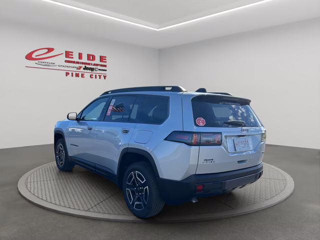 2026 Silver Zynith Clearcoat Jeep Cherokee Laredo 4X4 SUV