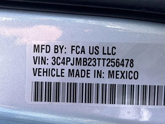 2026 Silver Zynith Clearcoat Jeep Cherokee Laredo 4X4 SUV