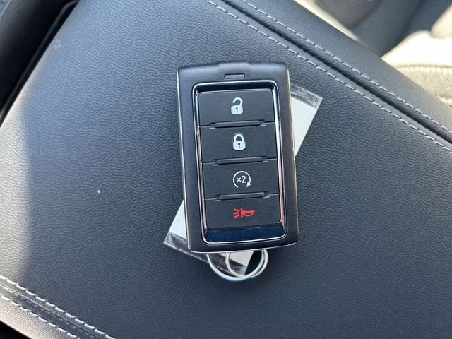 2026 Silver Zynith Clearcoat Jeep Cherokee Laredo 4X4 SUV