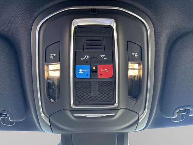 2026 Silver Zynith Clearcoat Jeep Cherokee Laredo 4X4 SUV