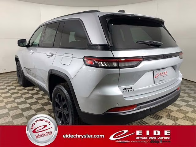 2026 Silver Zynith Jeep Grand Cherokee Altitude 4X4 SUV