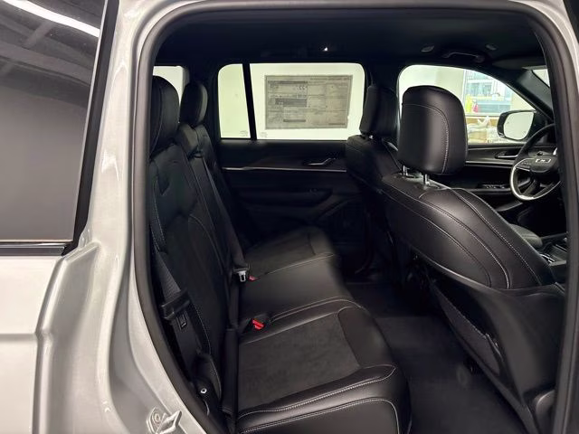 2026 Silver Zynith Jeep Grand Cherokee Altitude 4X4 SUV