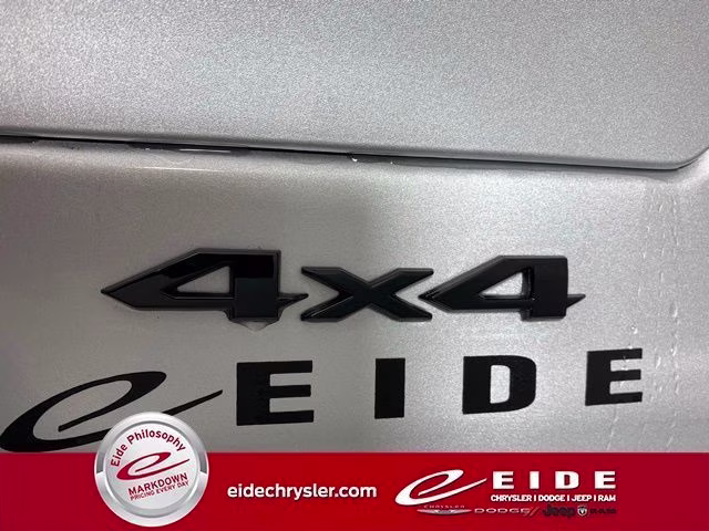 2026 Silver Zynith Jeep Grand Cherokee Altitude 4X4 SUV