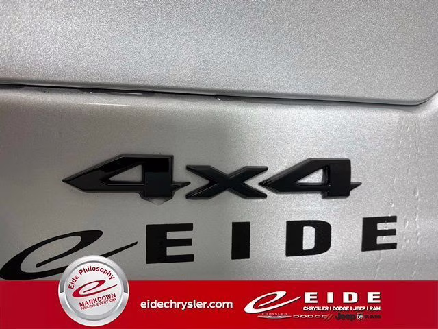 2026 Silver Zynith Jeep Grand Cherokee Altitude 4X4 SUV