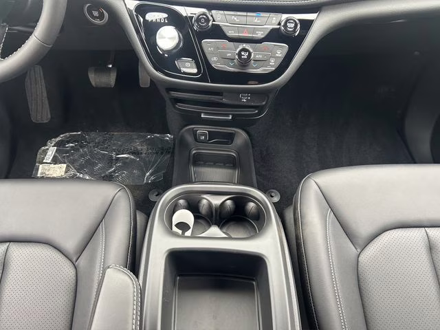 2026 Bright White Clearcoat Chrysler Pacifica Select AWD Van