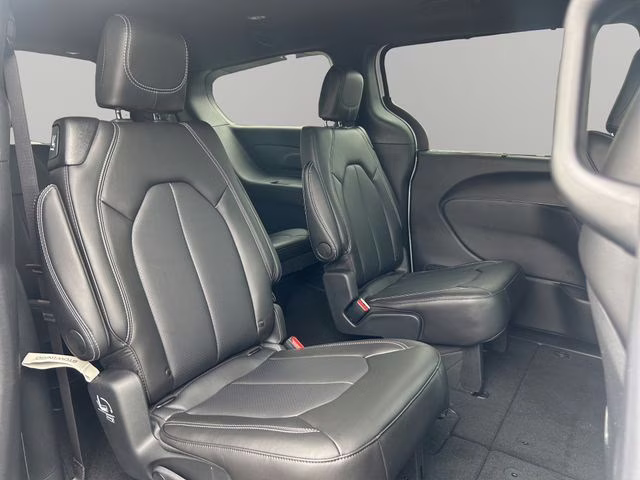 2026 Bright White Clearcoat Chrysler Pacifica Select AWD Van