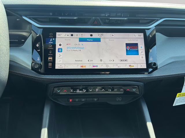 2026 Silver Zynith Clearcoat Jeep Cherokee Limited 4X4 SUV