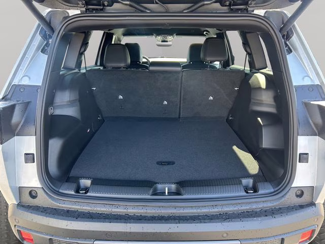 2026 Silver Zynith Clearcoat Jeep Cherokee Limited 4X4 SUV