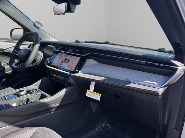 2026 Silver Zynith Clearcoat Jeep Cherokee Laredo 4X4 SUV