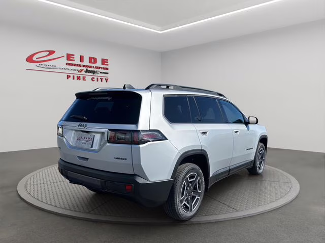 2026 Silver Zynith Clearcoat Jeep Cherokee Laredo 4X4 SUV