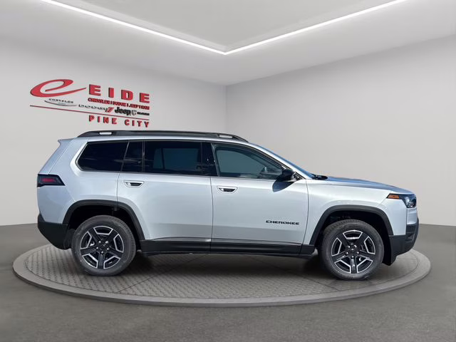 2026 Silver Zynith Clearcoat Jeep Cherokee Laredo 4X4 SUV