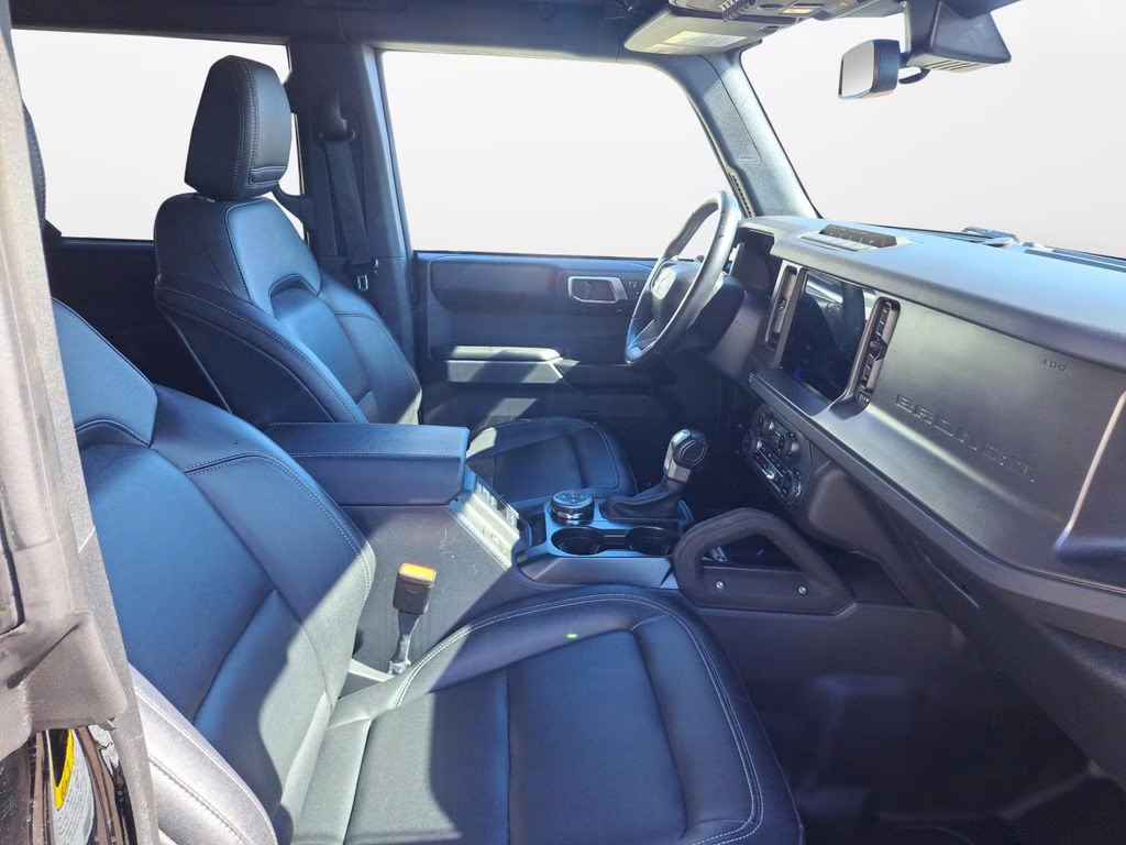 2025 Shadow Black Ford Bronco Badlands Hard Top 4X4 SUV