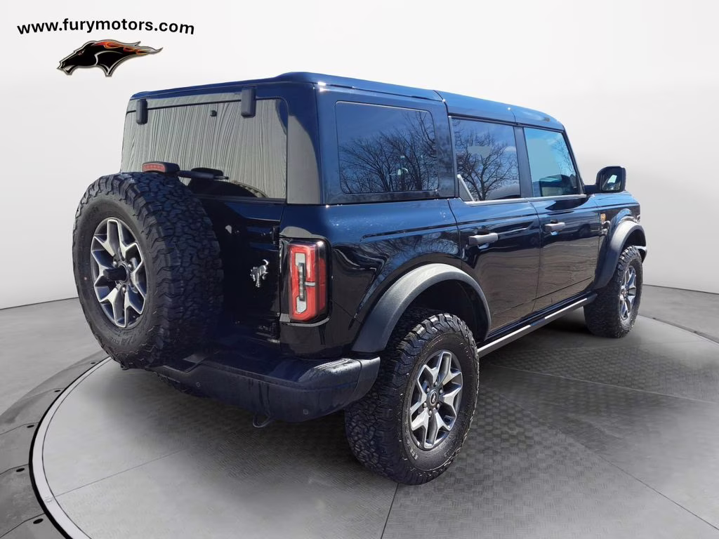 2025 Shadow Black Ford Bronco Badlands Hard Top 4X4 SUV