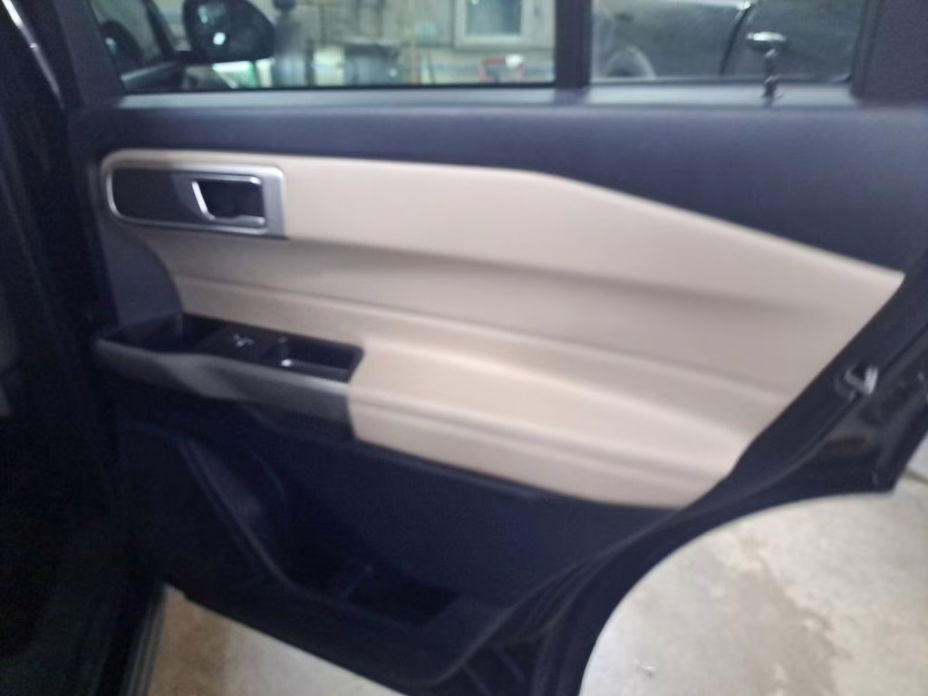 2023 Black Metallic Ford Explorer XLT 4X4 SUV