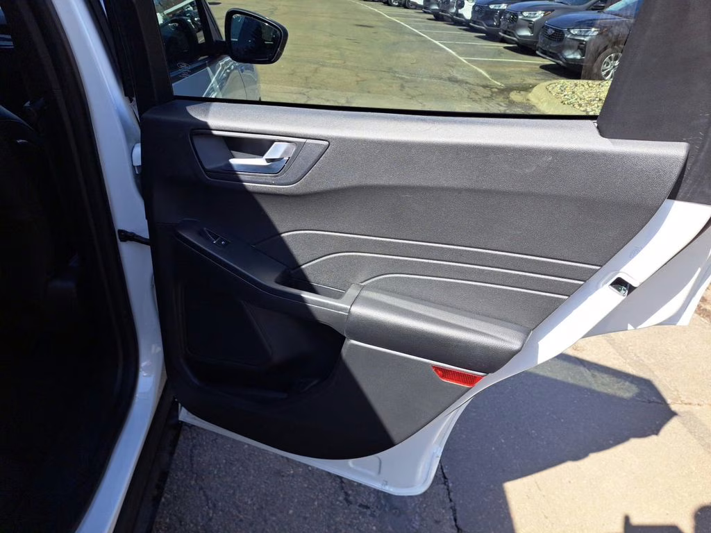 2024 White Metallic Ford Escape ST-Line w/Tech Pkg AWD SUV