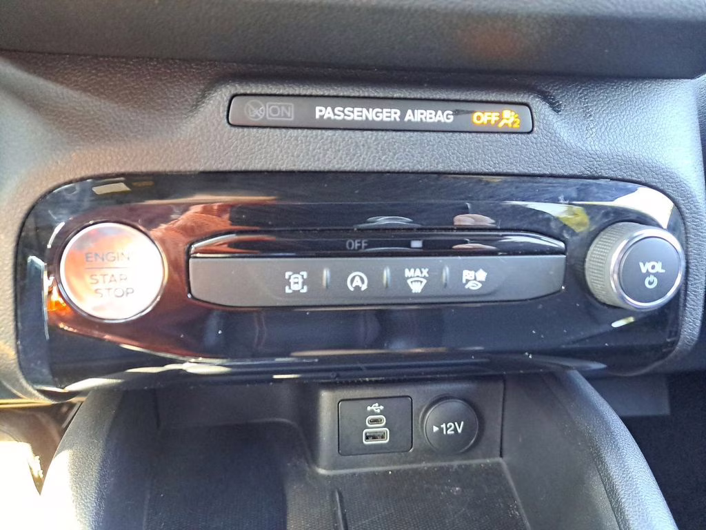 2024 White Metallic Ford Escape ST-Line w/Tech Pkg AWD SUV