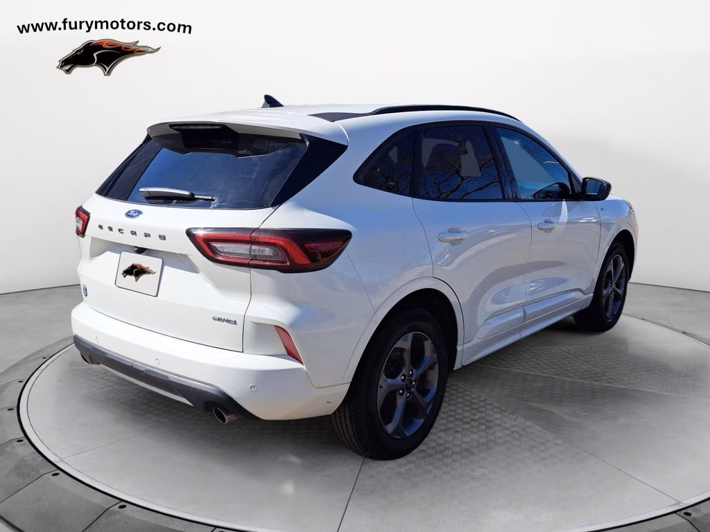 2024 White Metallic Ford Escape ST-Line w/Tech Pkg AWD SUV