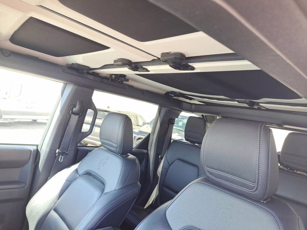 2025 Shadow Black Ford Bronco Badlands Hard Top 4X4 SUV