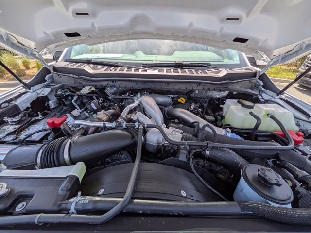 2026 Oxford White Ford Super Duty F-550 DRW XL RWD Truck