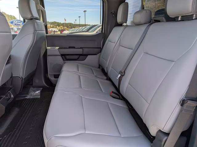 2026 Oxford White Ford Super Duty F-550 DRW XL RWD Truck