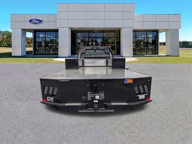 2026 Oxford White Ford Super Duty F-550 DRW XL 4X4 Truck