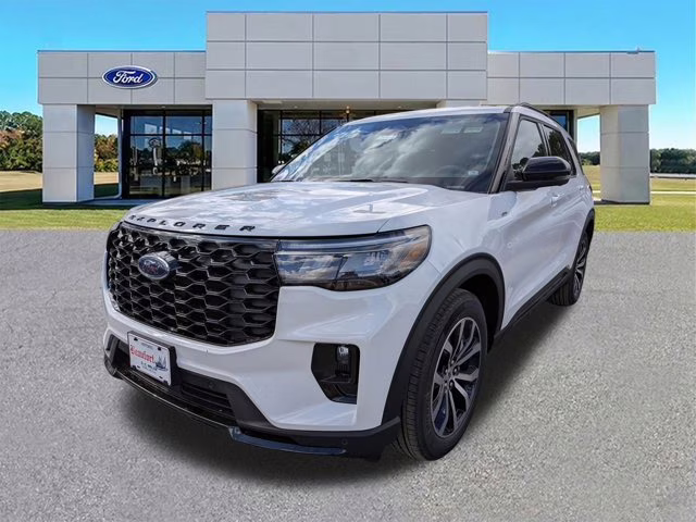 2026 White Ford Explorer ST-Line RWD SUV