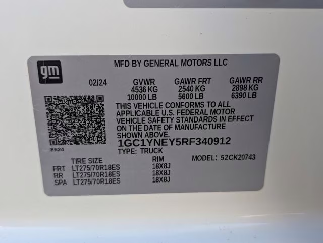 2024 Summit White Chevrolet Silverado 2500HD LT 4X4 Truck