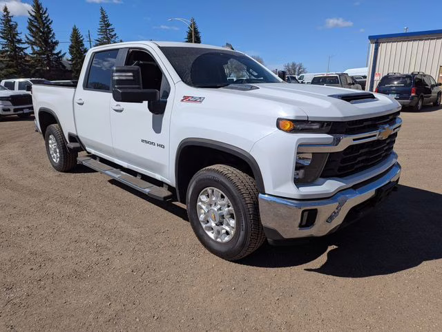 2024 Summit White Chevrolet Silverado 2500HD LT 4X4 Truck