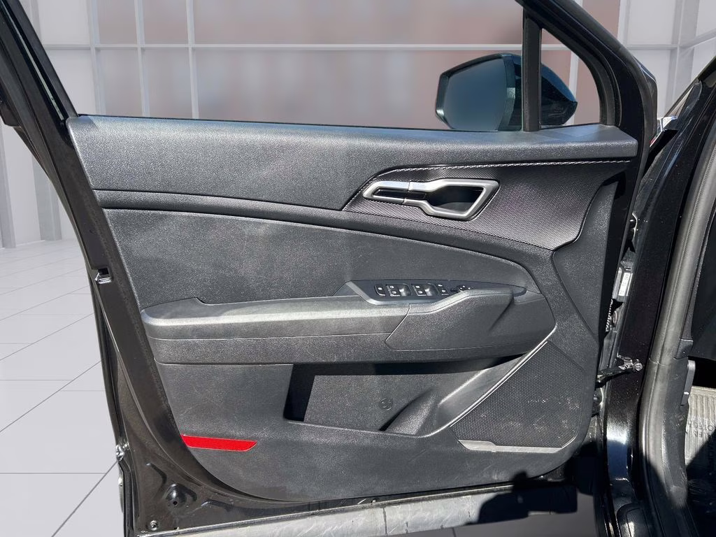 2024 Fusion Black Kia Sportage LX FWD SUV