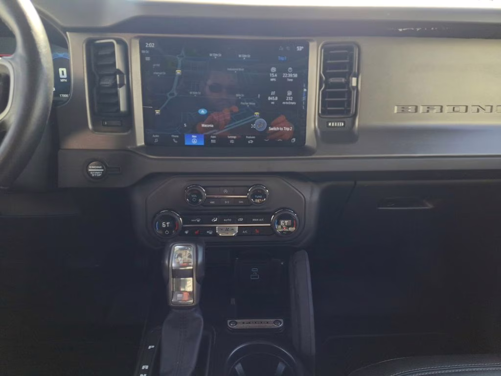 2025 Shadow Black Ford Bronco Badlands Hard Top 4X4 SUV