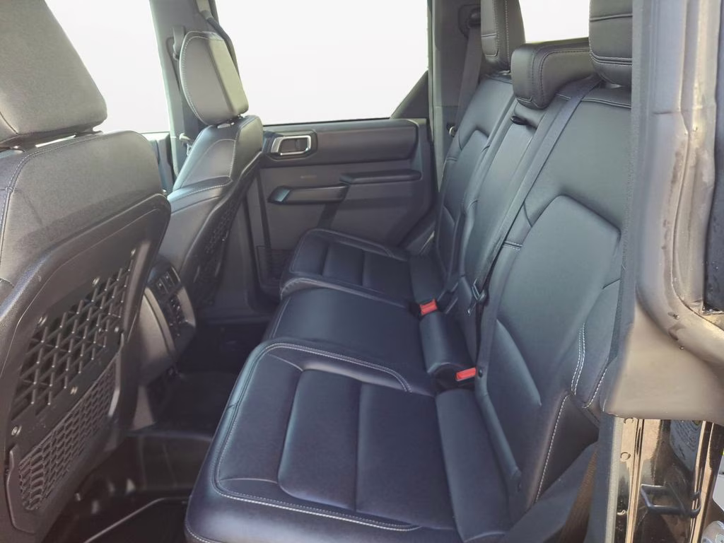 2025 Shadow Black Ford Bronco Badlands Hard Top 4X4 SUV