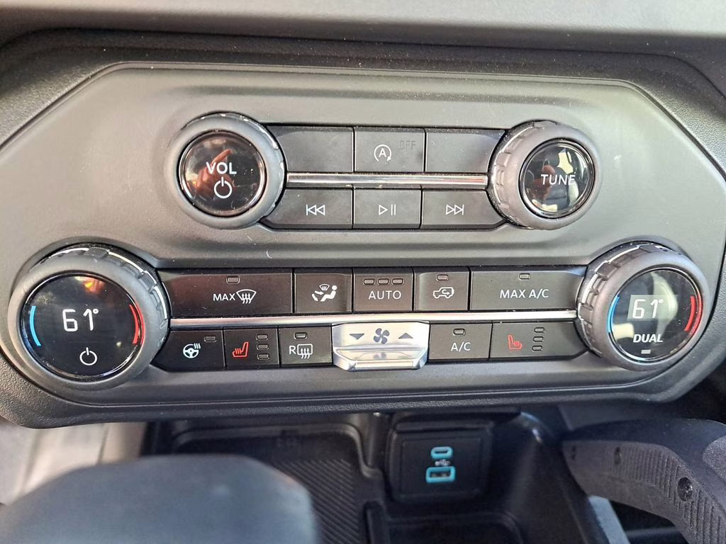 2025 Shadow Black Ford Bronco Badlands Hard Top 4X4 SUV