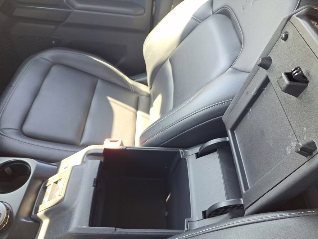 2025 Shadow Black Ford Bronco Badlands Hard Top 4X4 SUV