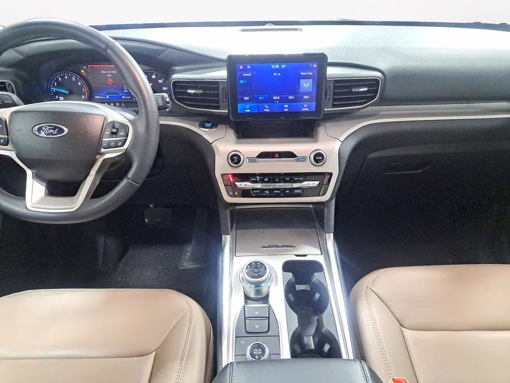 2023 Black Metallic Ford Explorer XLT 4X4 SUV