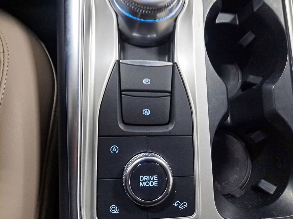 2023 Black Metallic Ford Explorer XLT 4X4 SUV