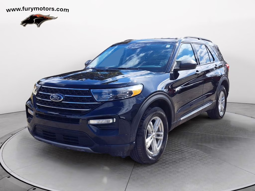 2023 Black Metallic Ford Explorer XLT 4X4 SUV