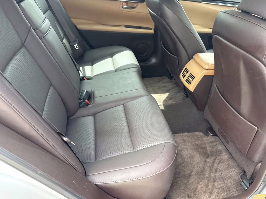 2018 Eminent White Pearl Lexus ES 350 FWD Sedan