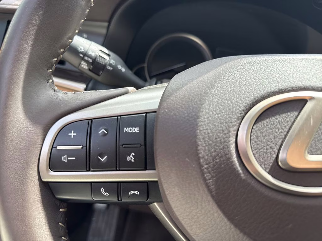 2018 Eminent White Pearl Lexus ES 350 FWD Sedan