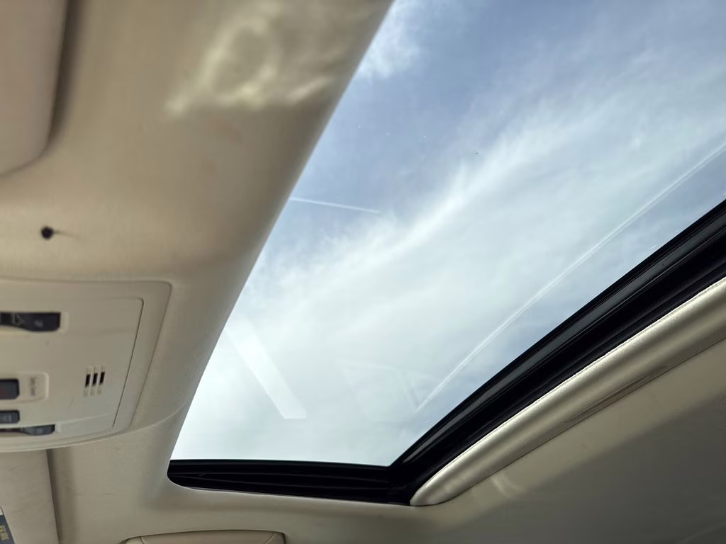 2018 Eminent White Pearl Lexus ES 350 FWD Sedan