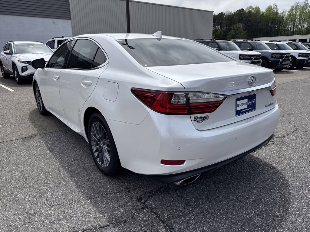 2018 Eminent White Pearl Lexus ES 350 FWD Sedan