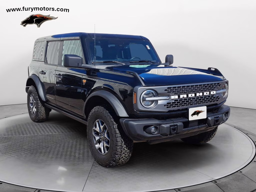 2025 Shadow Black Ford Bronco Badlands Hard Top 4X4 SUV